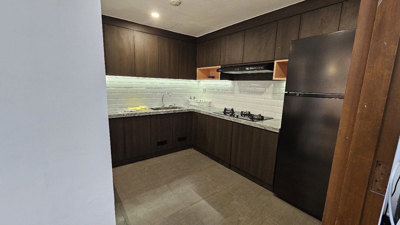 Dijual B U Apartemen Grand Tropic Tomang Grogol Petamburan