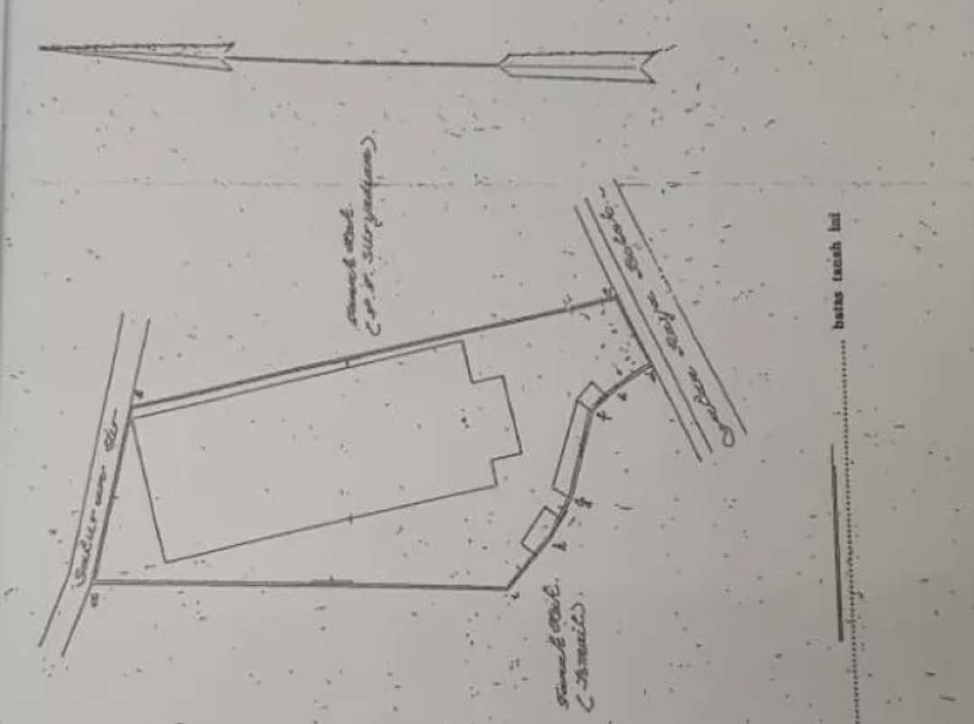 Gudang Raya Boboh Menganti Akses Kontainer Dekat Pintu Tol