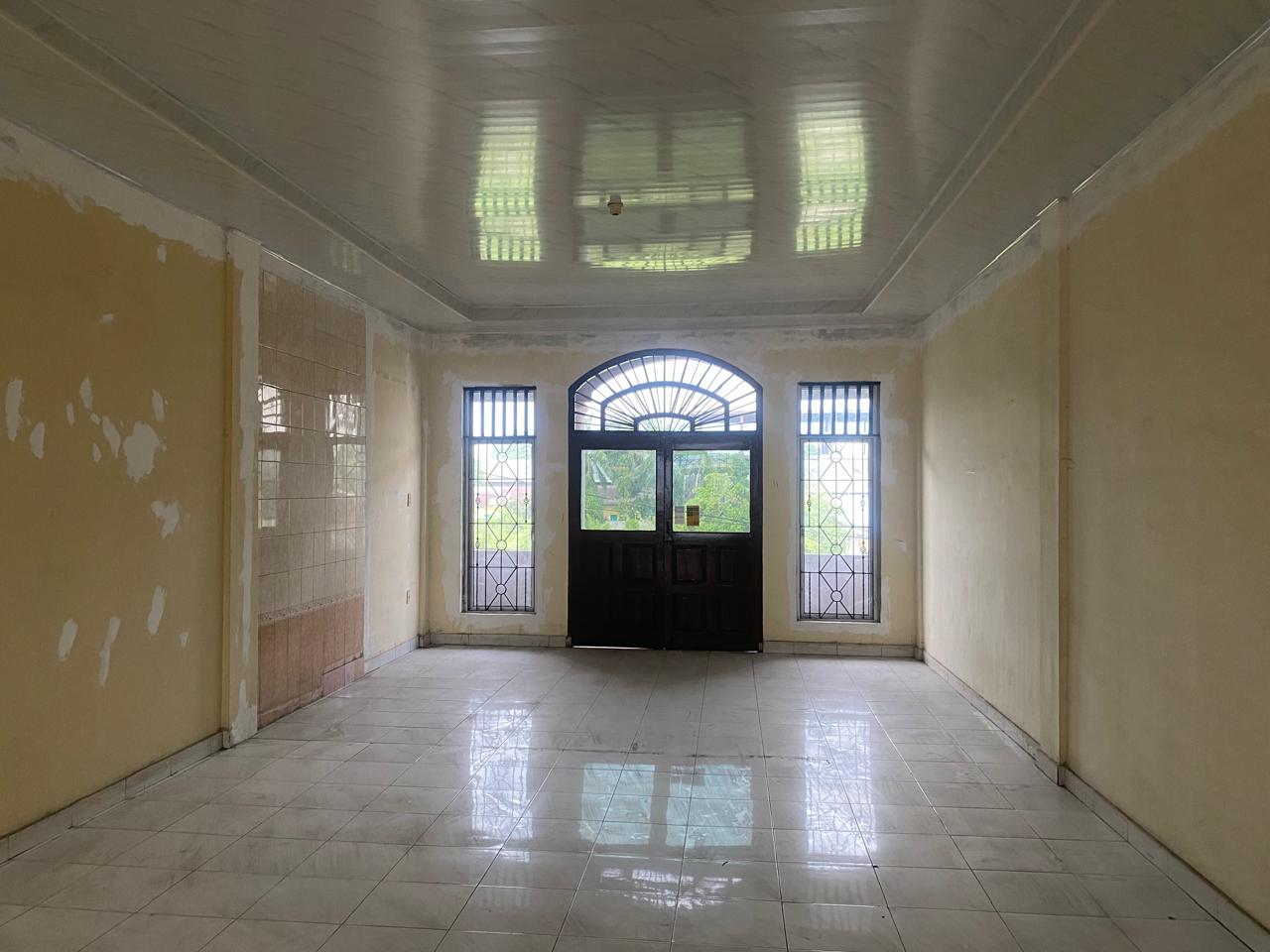 Dijual - 2 Ruko 2 1/2 Lantai (Medan Amplas)