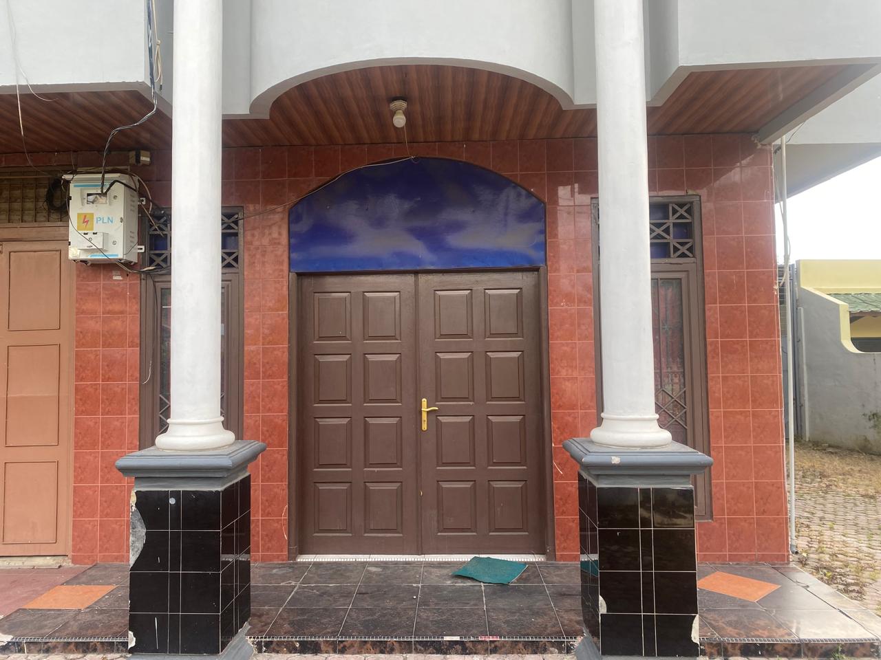 Dijual - 2 Ruko 2 1/2 Lantai (Medan Amplas)