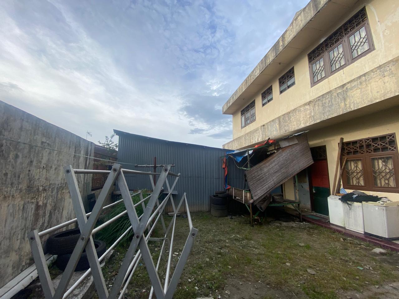 Dijual - 2 Ruko 2 1/2 Lantai (Medan Amplas)