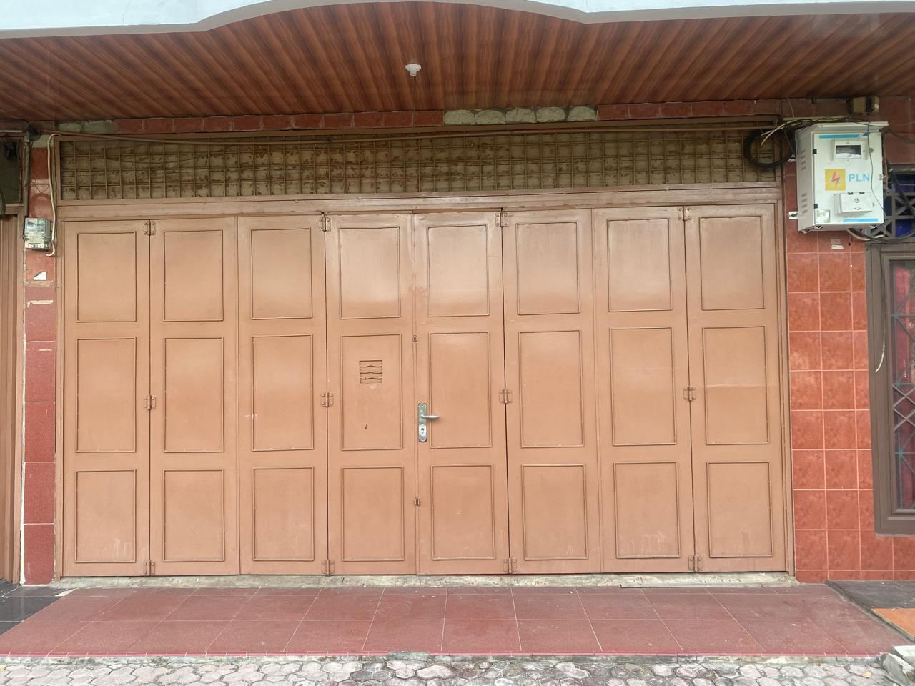 Dijual - 2 Ruko 2 1/2 Lantai (Medan Amplas)