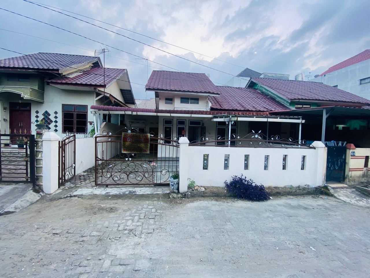 Dijual - Rumah Tinggal 1 Lantai (Medan Amplas)