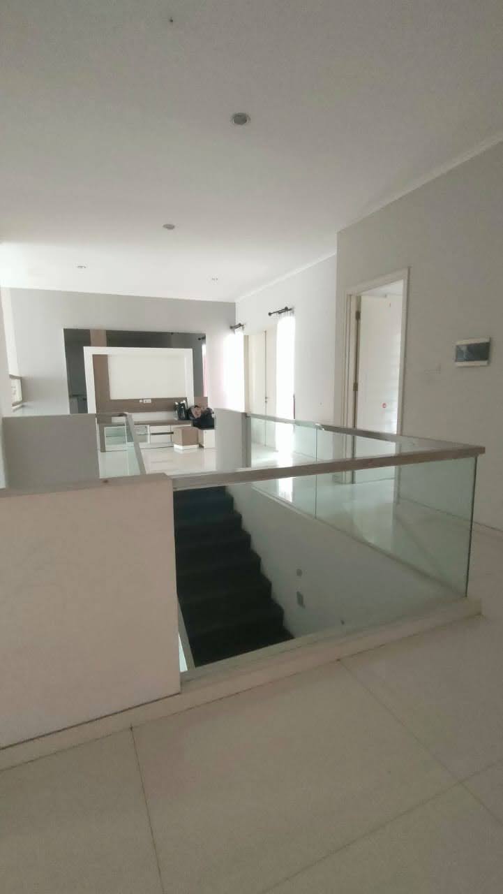 DISEWAKAN Rumah Mewah FURNISH BUKIT TELAGA GOLF Citraland