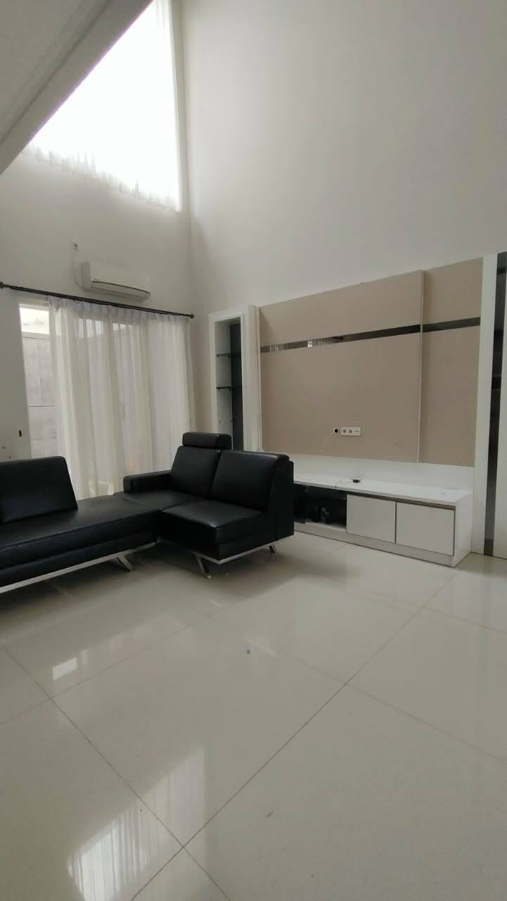 DISEWAKAN Rumah Mewah FURNISH BUKIT TELAGA GOLF Citraland