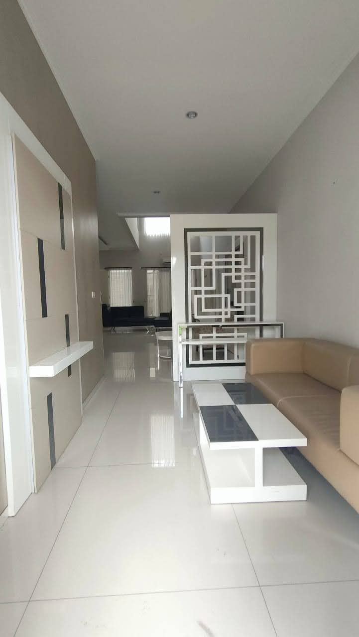 DISEWAKAN Rumah Mewah FURNISH BUKIT TELAGA GOLF Citraland