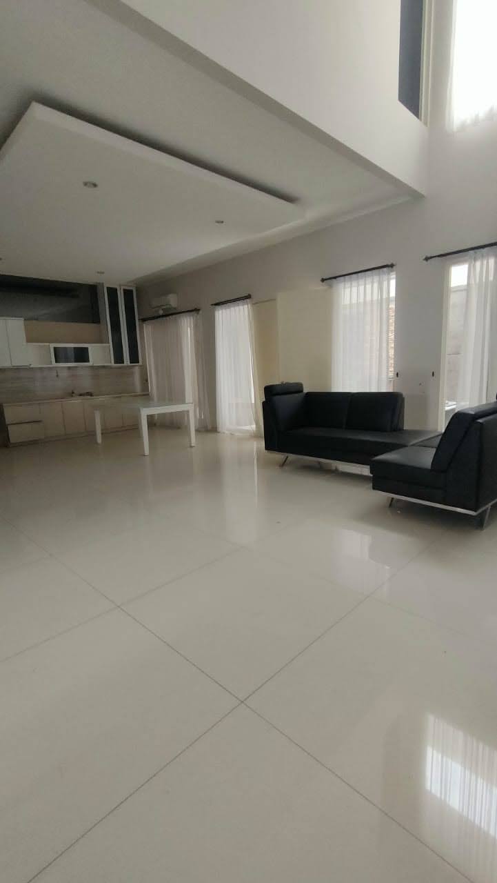 DISEWAKAN Rumah Mewah FURNISH BUKIT TELAGA GOLF Citraland