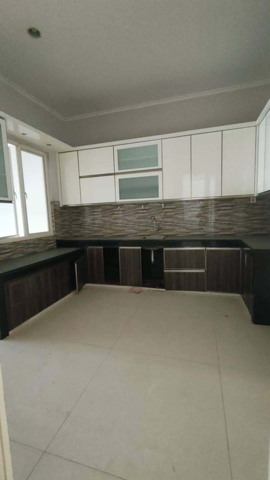 DISEWAKAN Rumah Mewah FURNISH BUKIT TELAGA GOLF Citraland