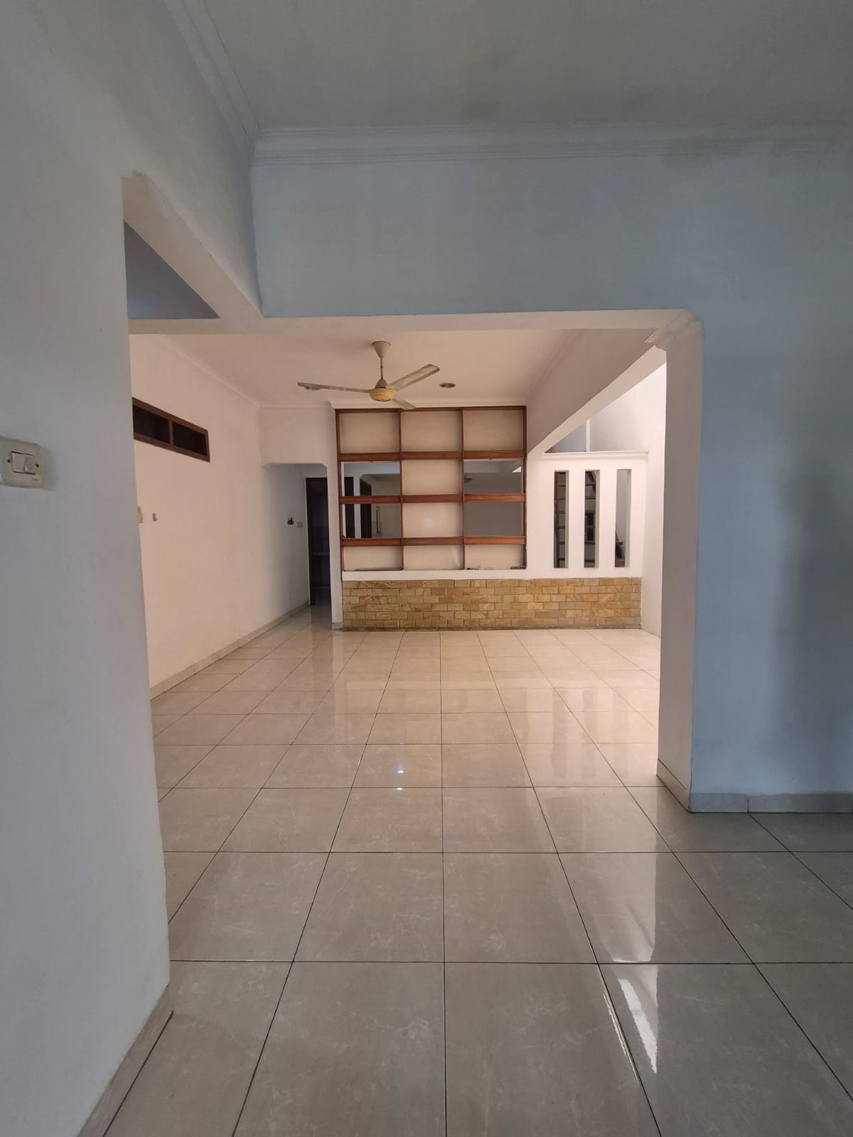 Dijual Rumah Taman Alfa Indah uk 8x18 m, Jakarta Barat