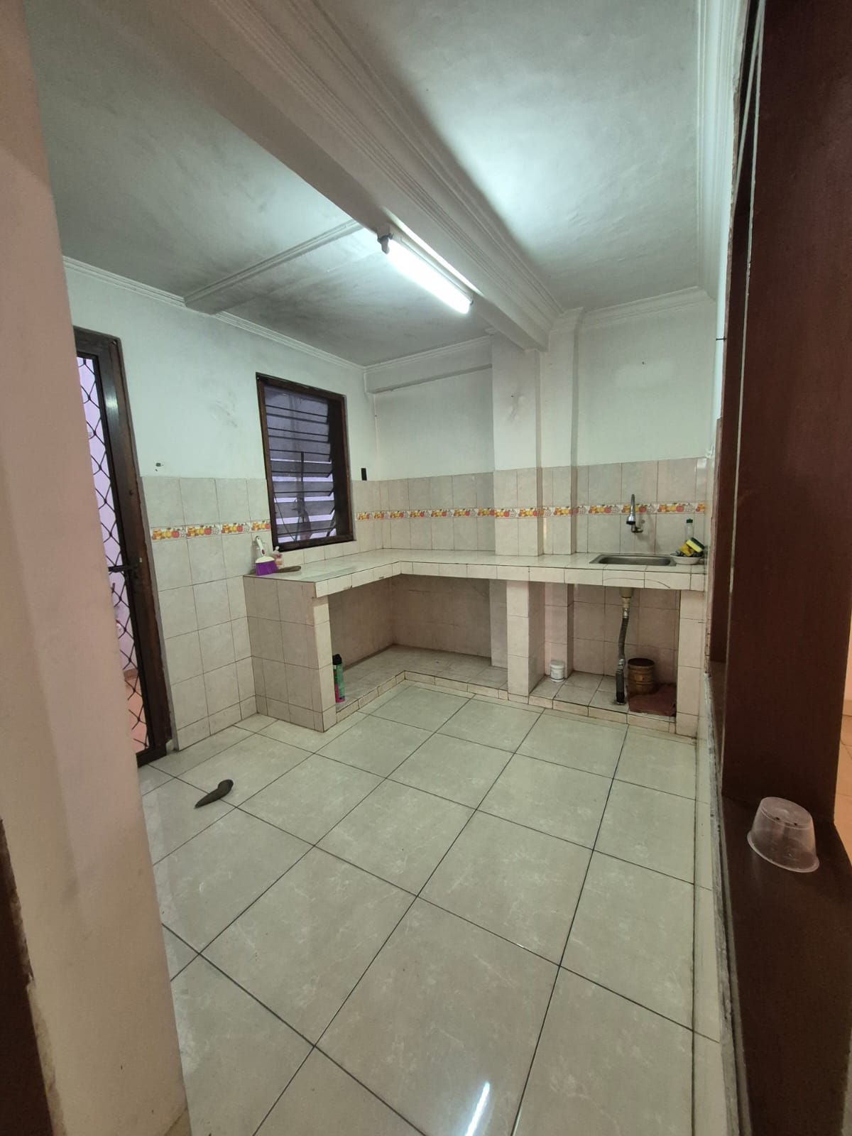 Dijual Rumah Taman Alfa Indah uk 8x18 m, Jakarta Barat