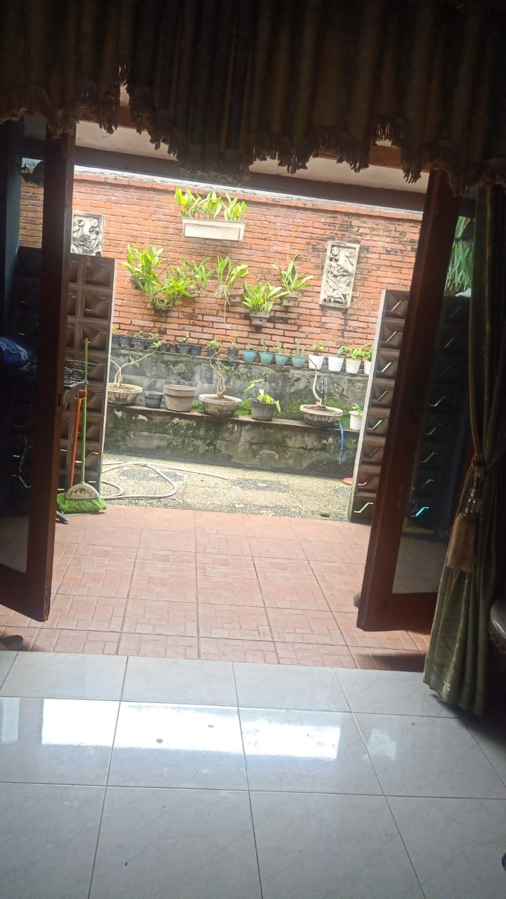 Disewakan rumah town house plus swiming pool di Cilandak Barat