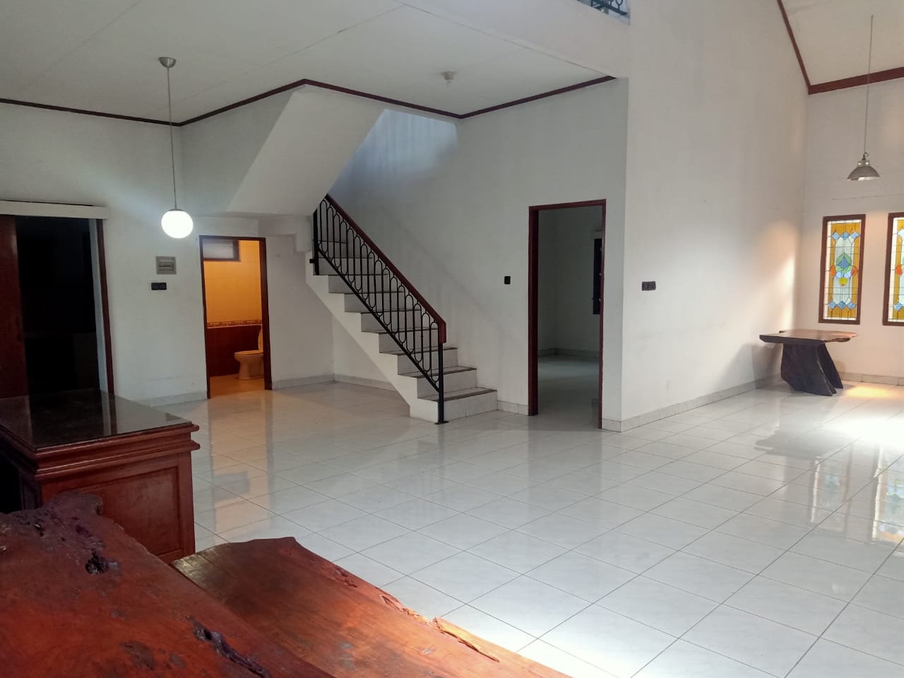 Disewakan rumah town house plus swiming pool Cilandak Barat