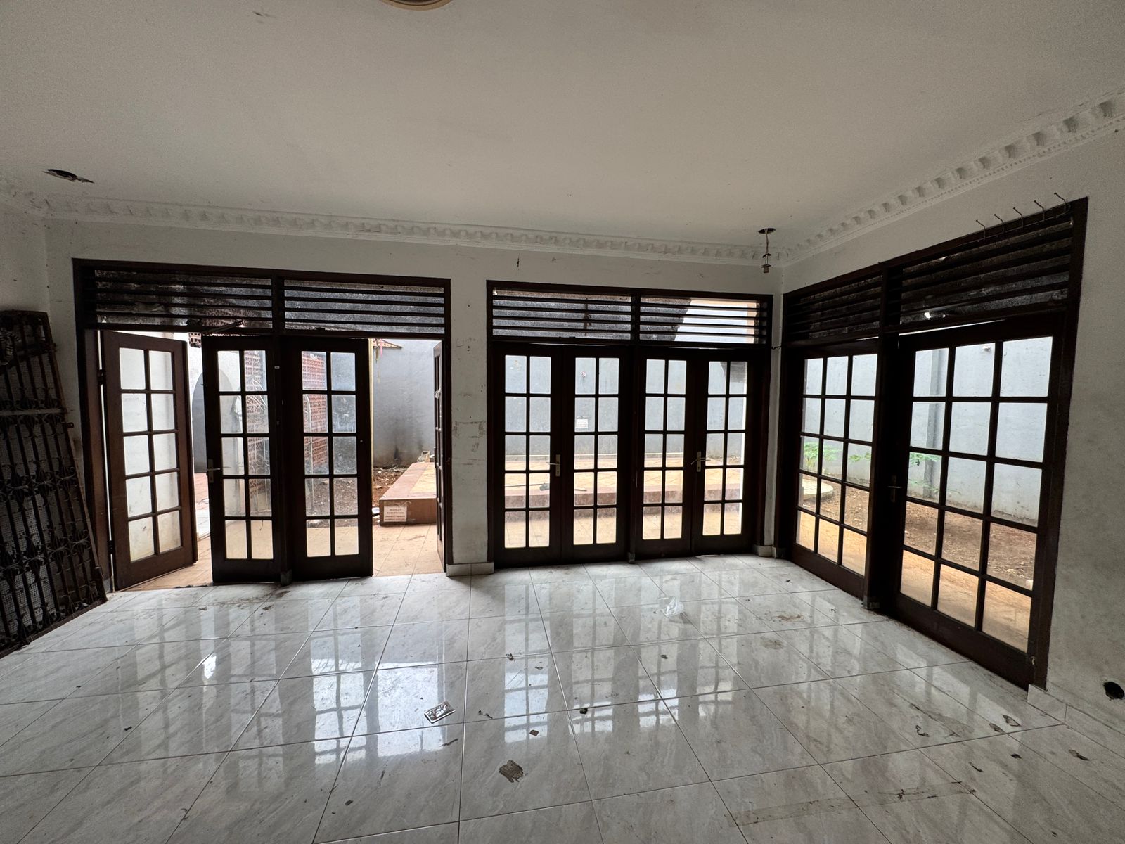 Dijual Rumah Komplek Pertambangan di  Pos Pengumben, JakBar