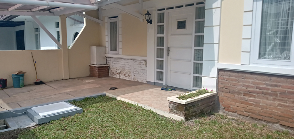 Rumah Gaya American Classic di Arcamanik Bandung