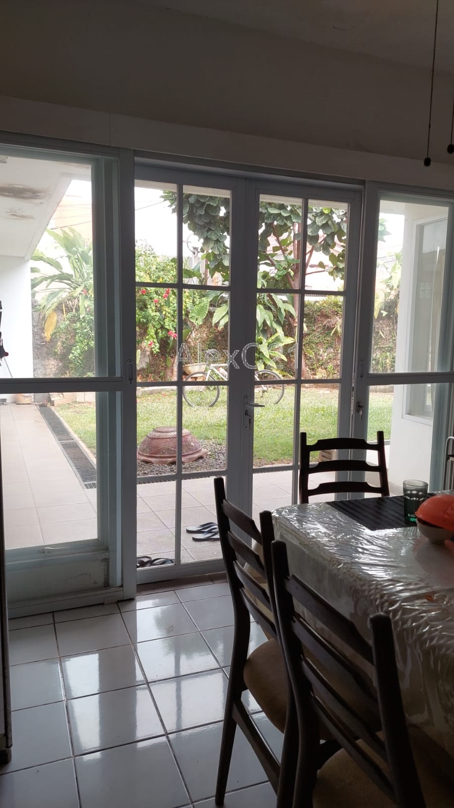 Dijual rumah dalam komplek di Pancoran, Pengadegan, Pancoran