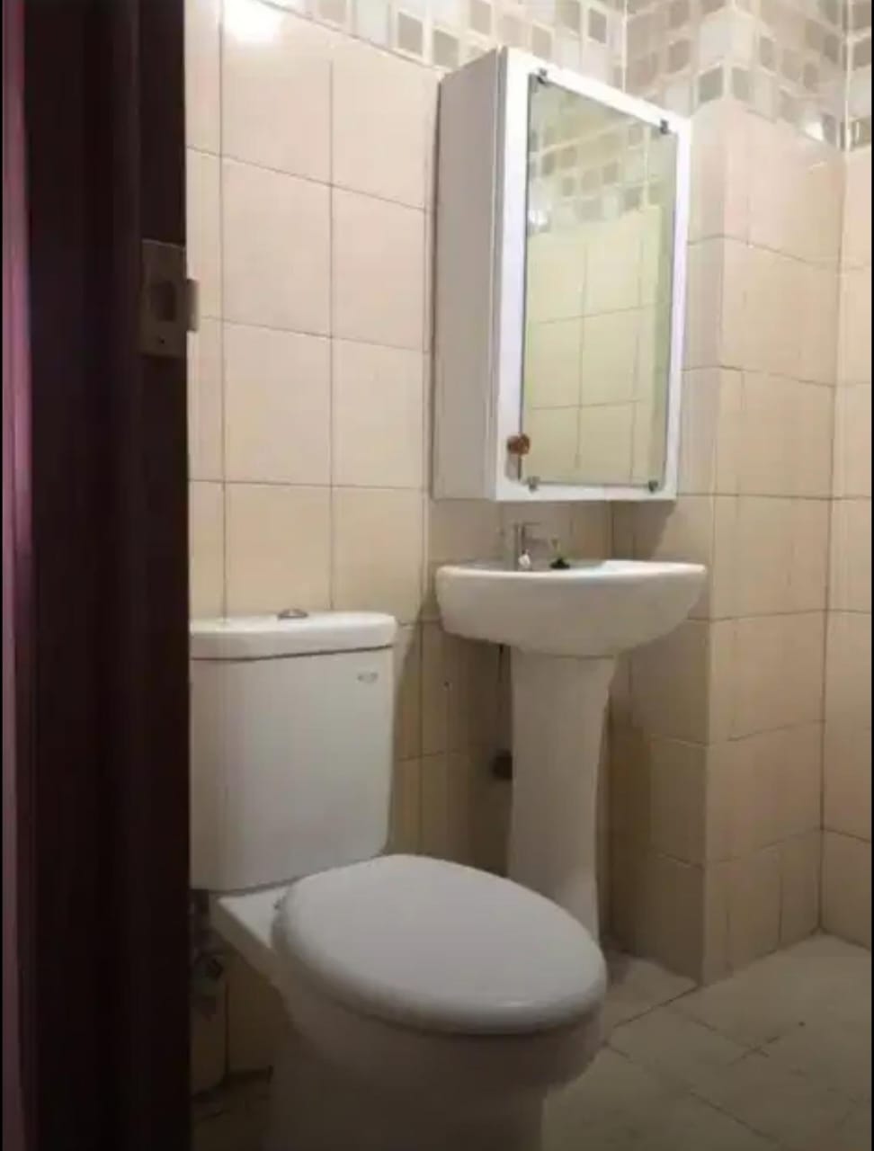 Sewa Tifolia Apartment 2 bedrooms fully furnished