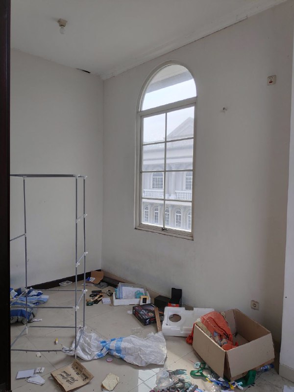 Disewa Ruko 4 in 1 Luas 1200 m2 Sedayu Square, Cengkareng