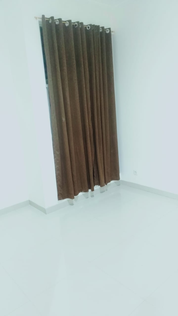 Disewakan rumah cantik dan bersih di SUVARNA SUTERA TANGERANG