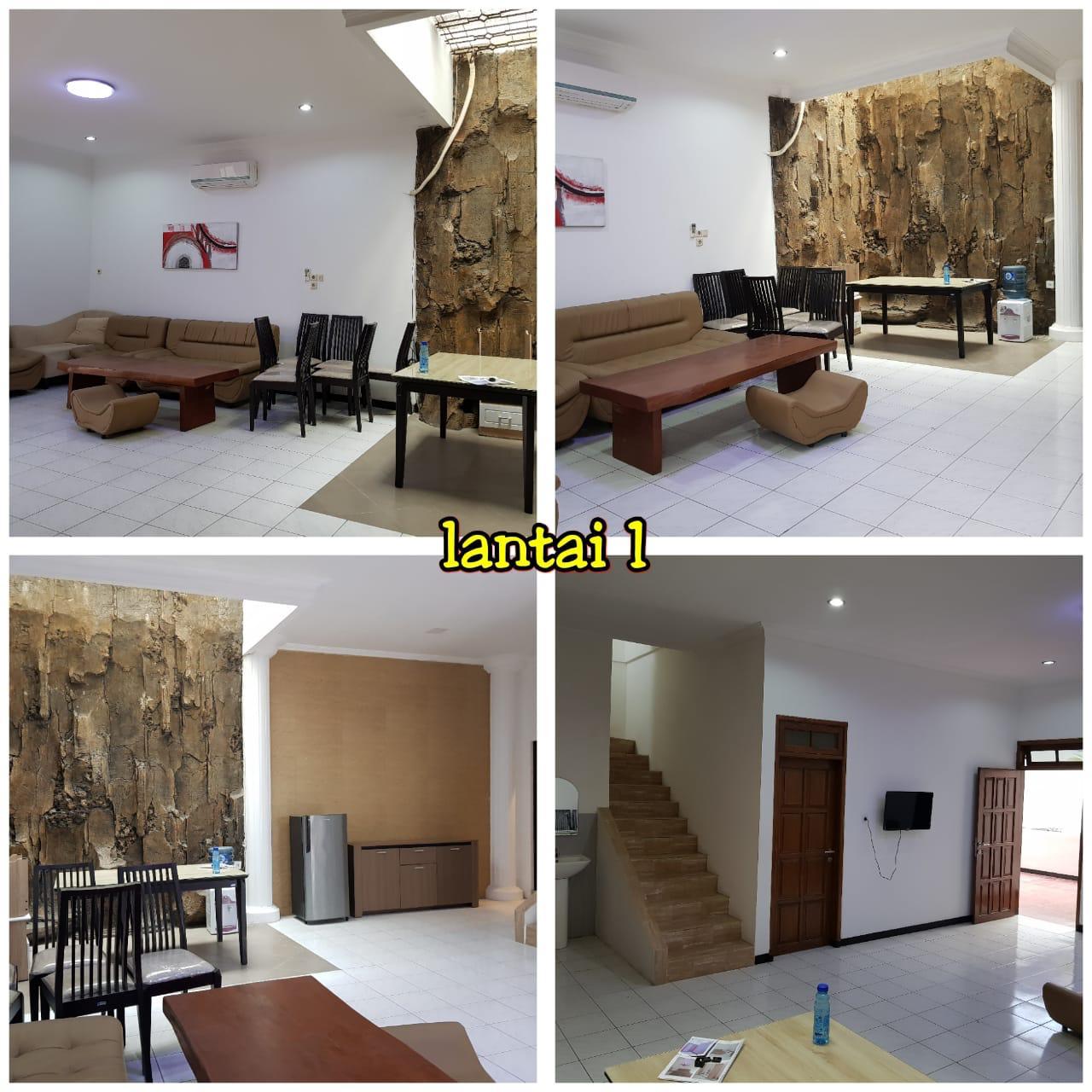 Dijual / Disewakan Rumah SIMPANG DARMO PERMAI SELATAN Surabaya