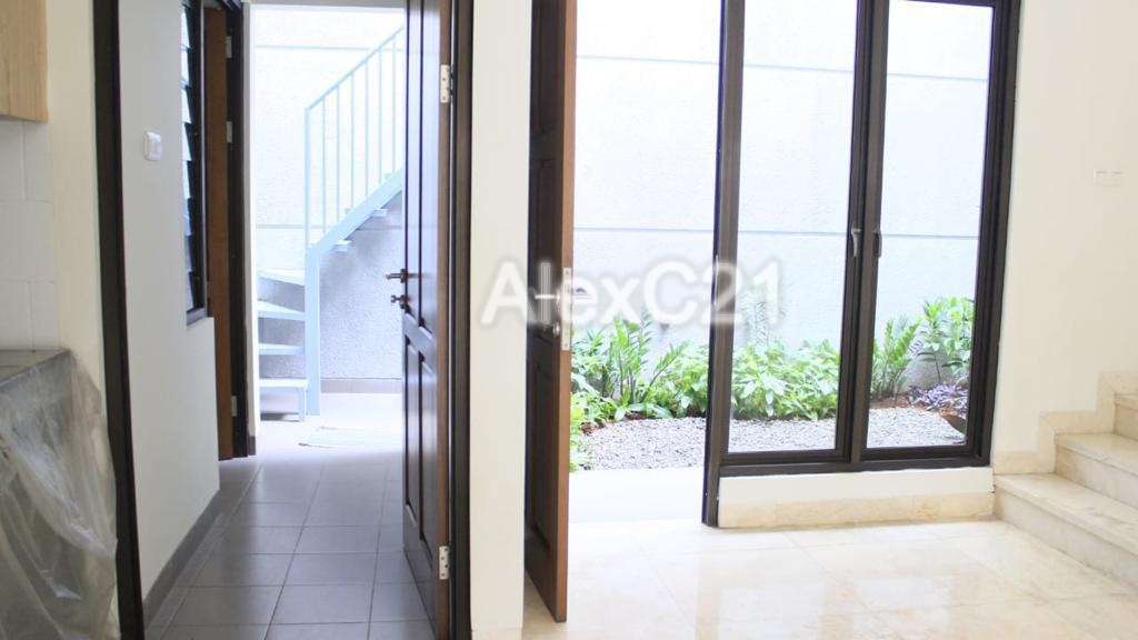 Dijual rumah minimalis di pondok indah, Pondok Pinang