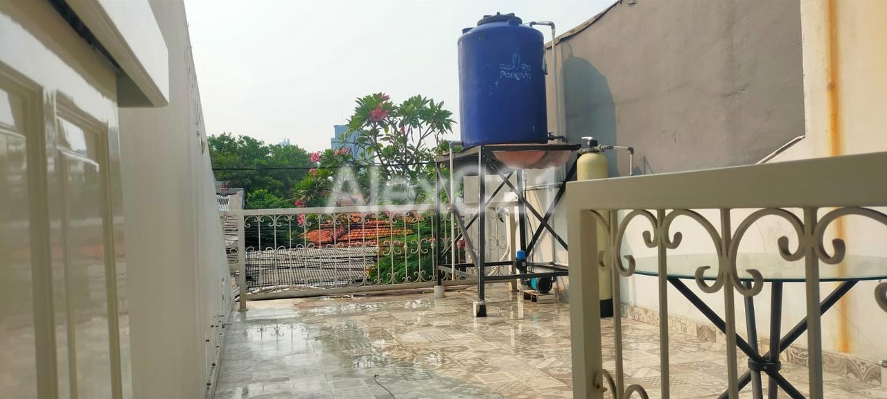 Disewakan rumah cantik minimalis di Mampang Prapatan Jakarta