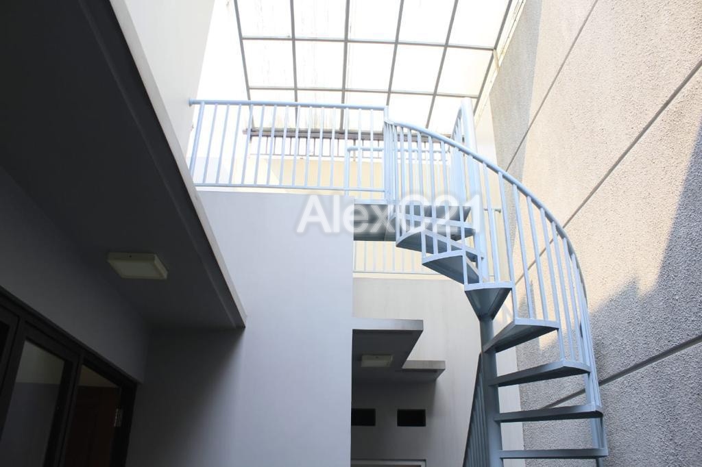 Dijual rumah minimalis di pondok indah, Pondok Pinang