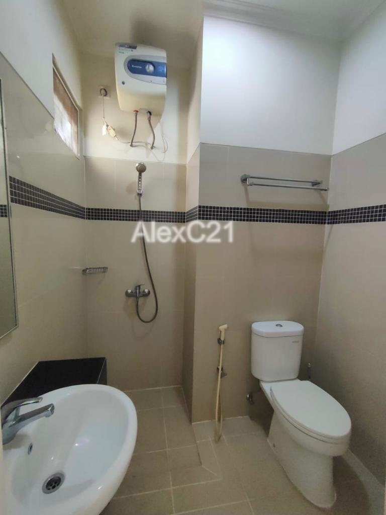 Dijual rumah diperum Gading Serpong, Kelapa Dua, Kab. Tangerang