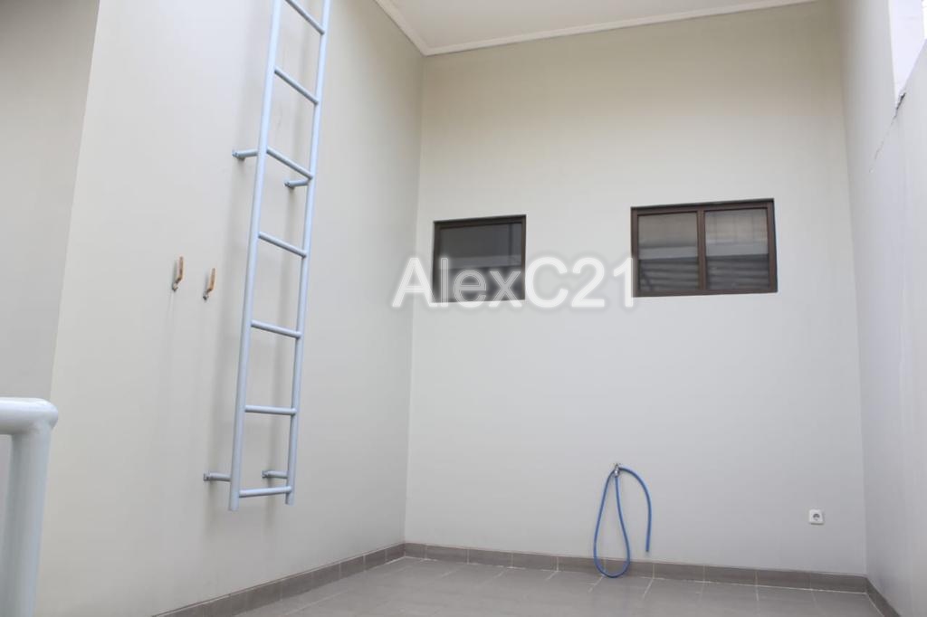 Dijual rumah minimalis di pondok indah, Pondok Pinang