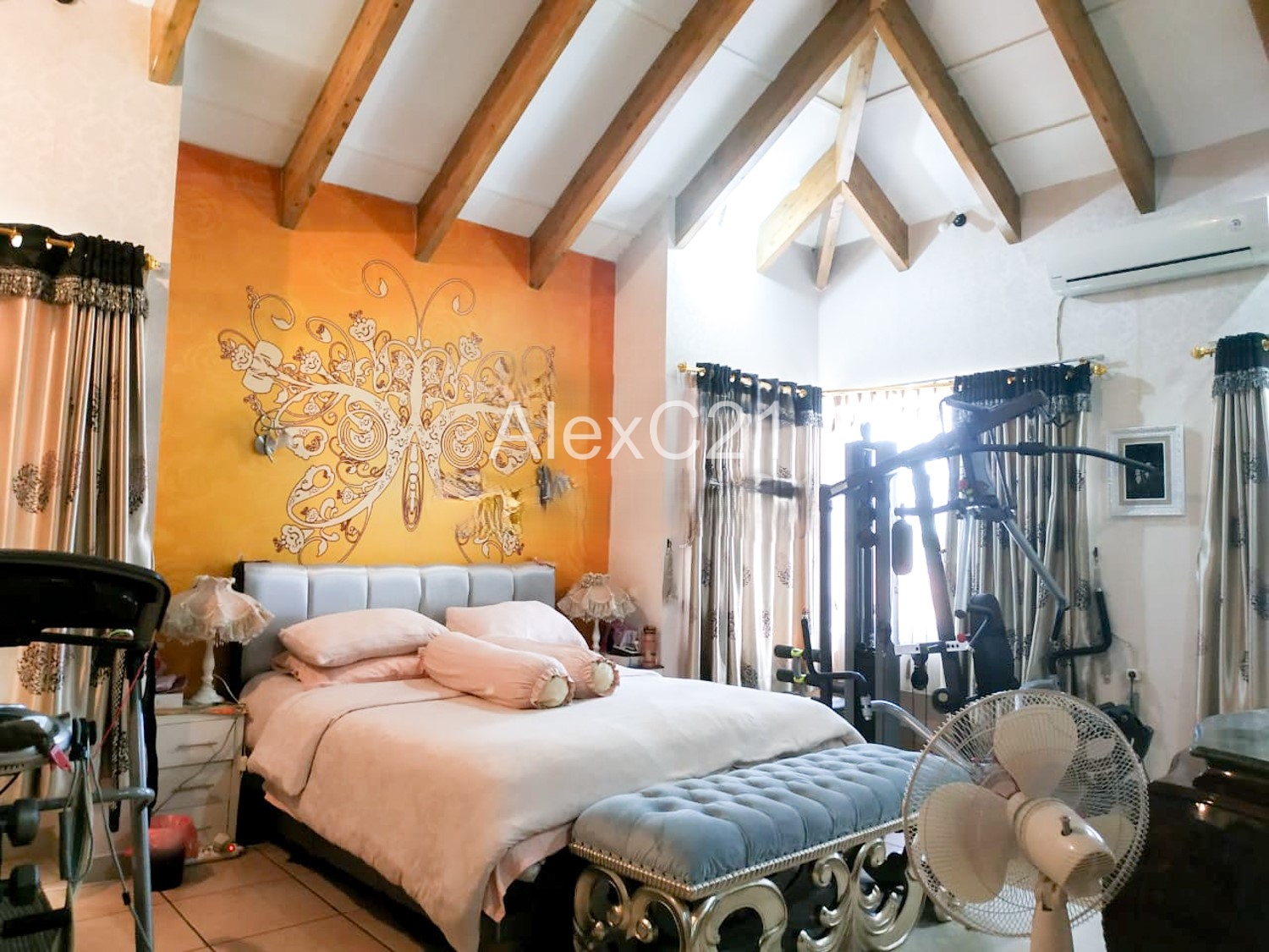 Dijual Rumah termasuk furniture, Lebak Bulus, Jakarta Selatan