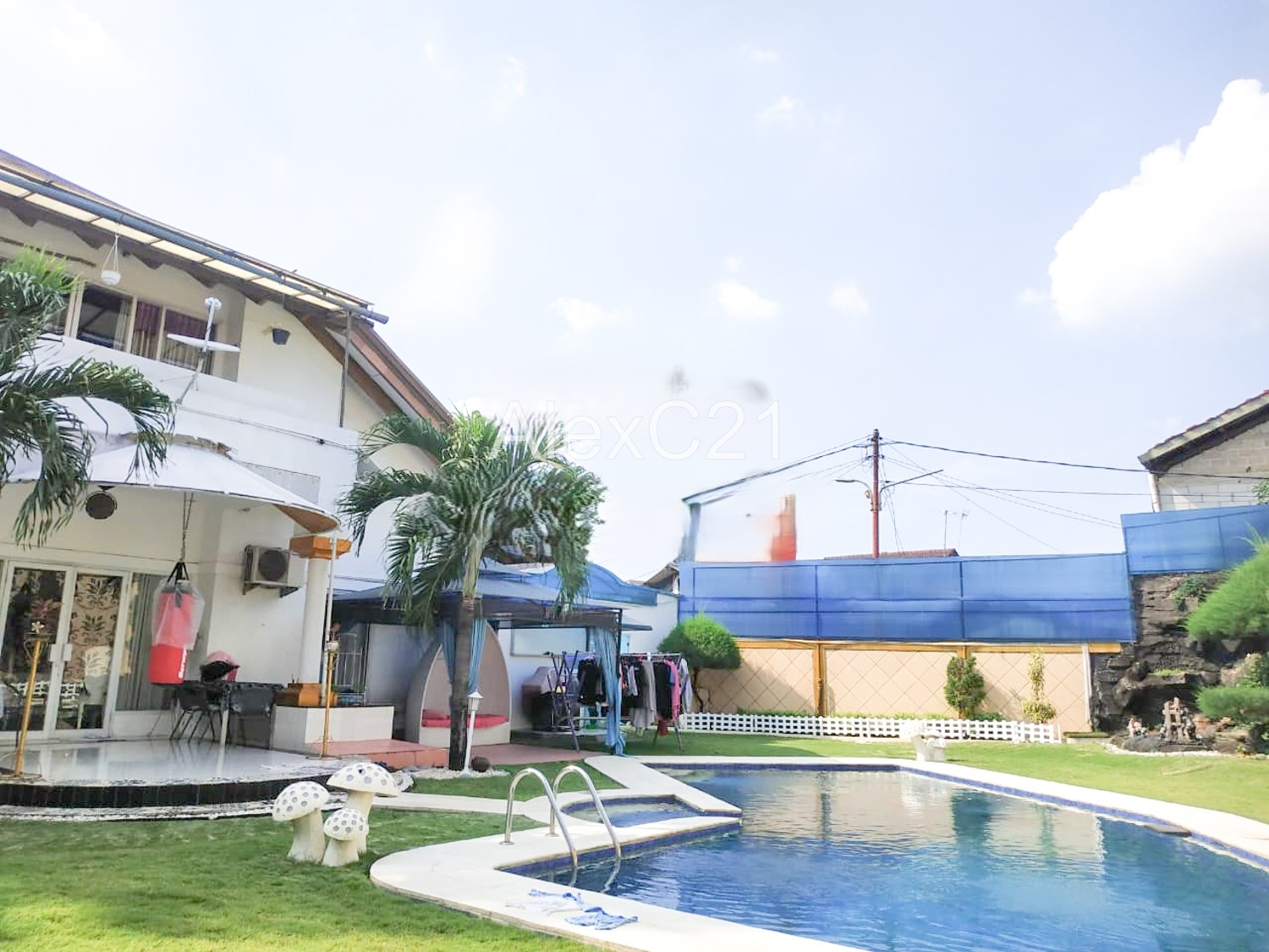 Dijual Rumah termasuk furniture, Lebak Bulus, Jakarta Selatan