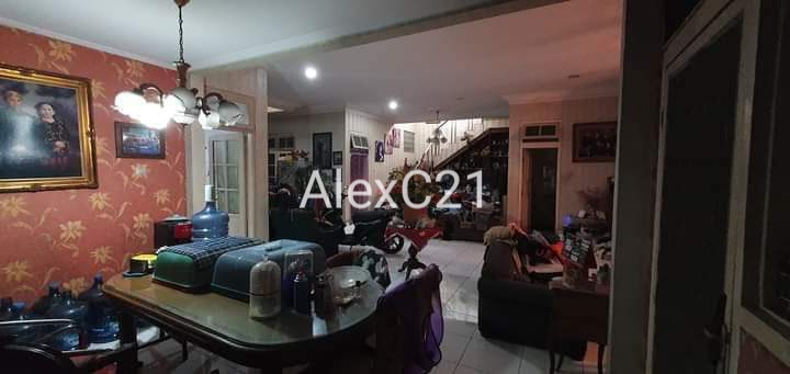 Dijual cepat rumah (BU) cocok utk rumah kost di Kemanggisan