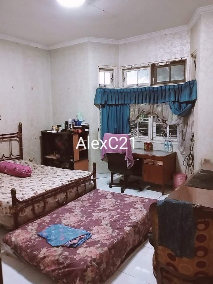 Dijual cepat rumah (BU) cocok utk rumah kost di Kemanggisan