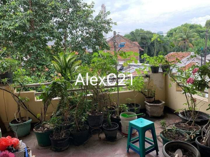 Dijual cepat rumah (BU) cocok utk rumah kost di Kemanggisan