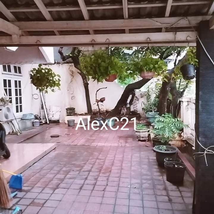 Dijual cepat rumah (BU) cocok utk rumah kost di Kemanggisan