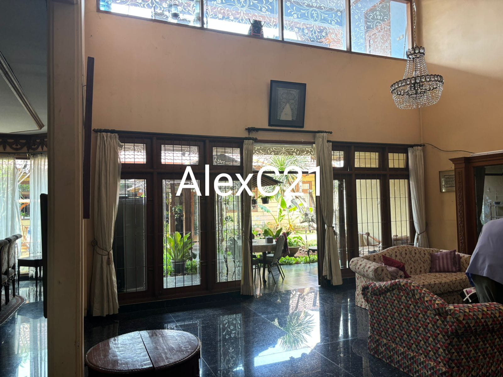 Dijual Rumah Di Area Komersial di Jl. Kemang, Bangka