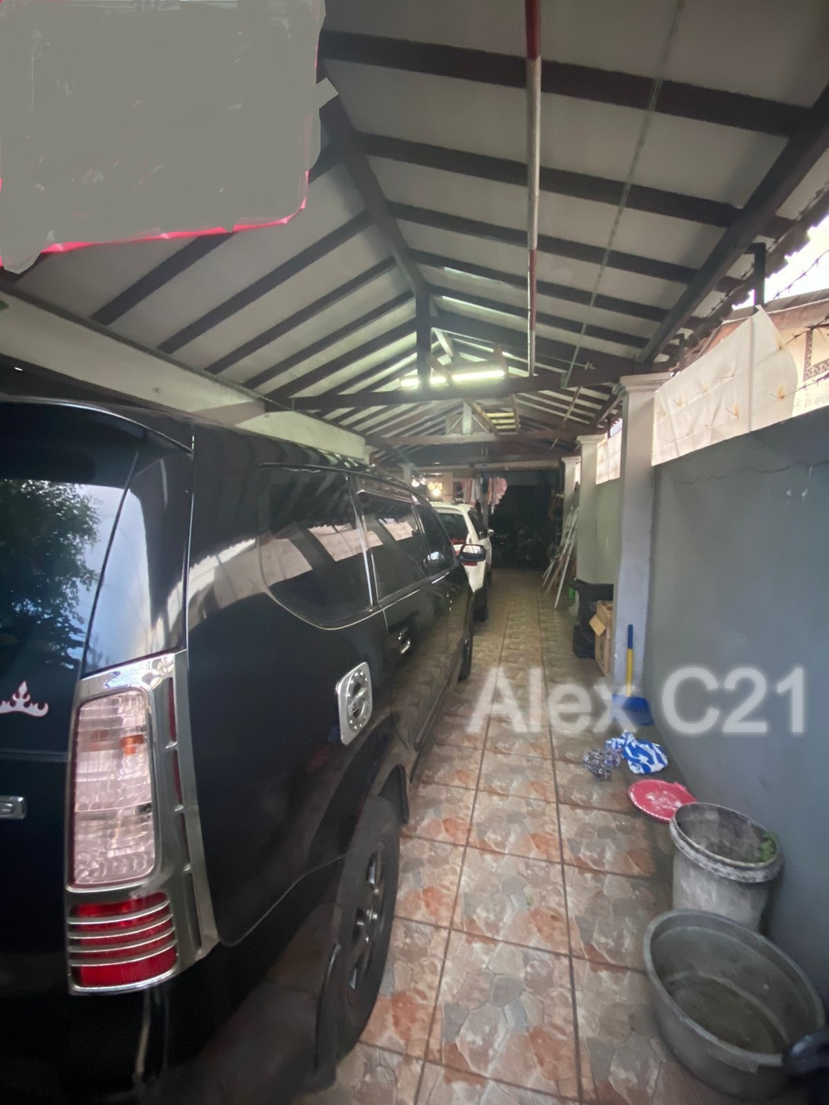 Dijual rumah hitung tanah saja di kebon Jeruk dekat Binus