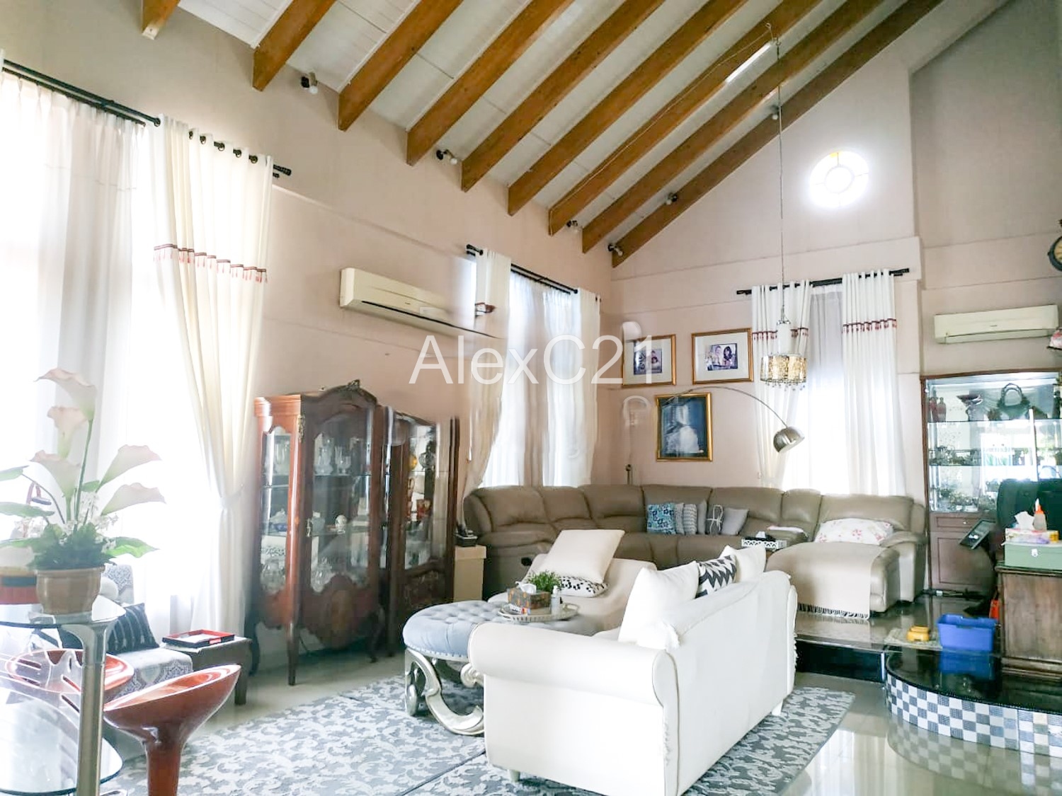 Dijual Rumah termasuk furniture, Lebak Bulus, Jakarta Selatan