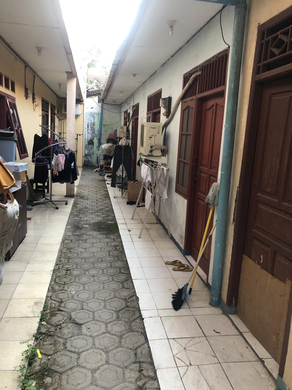 Dijual rumah dan kost harga mendekati Njop, Palmeriam, Matraman