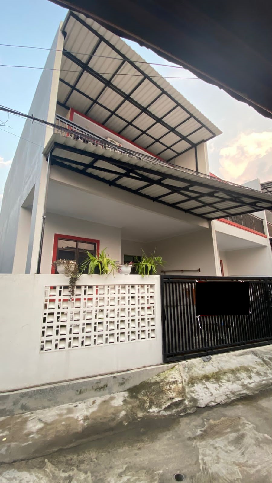 Dijual murah rumah di Japos, Paninggilan Kel, Ciledug, Tangerang