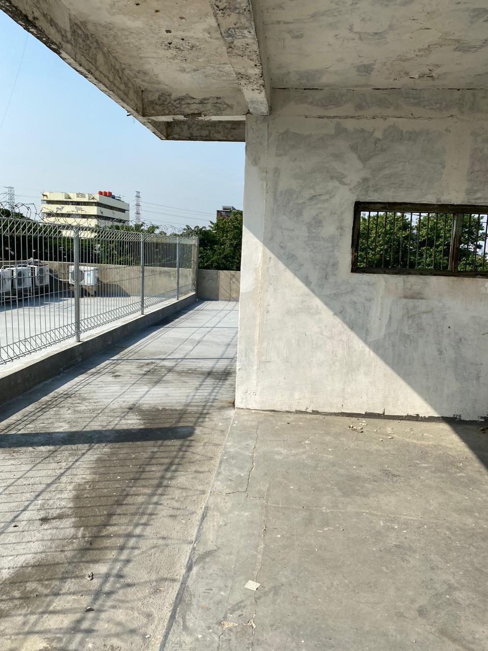 Disewakan ruko 3.5 lantai luas di Letjen Suprapto Cempaka Putih