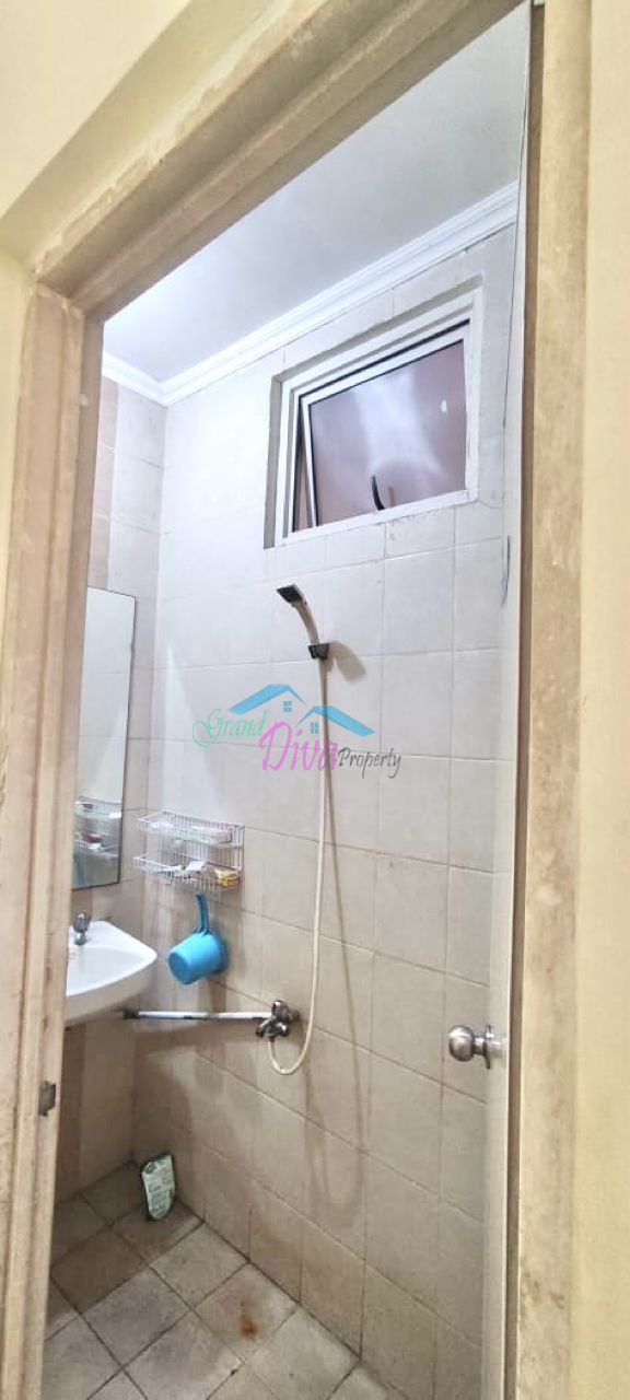 RUKO DI JALAN UTAMA GRAND GALAXY CITY