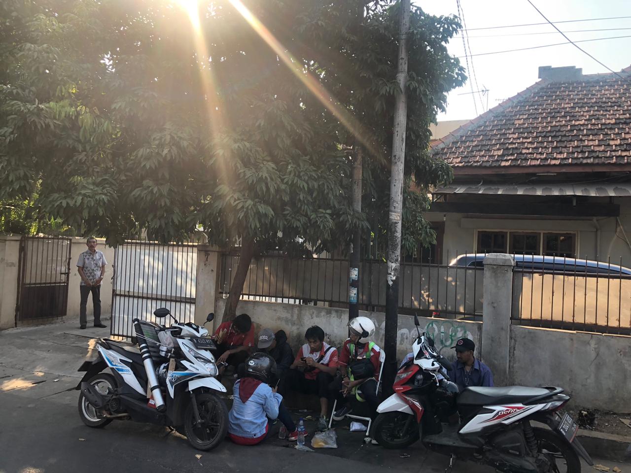 Dijual rumah dan kost harga mendekati Njop, Palmeriam, Matraman