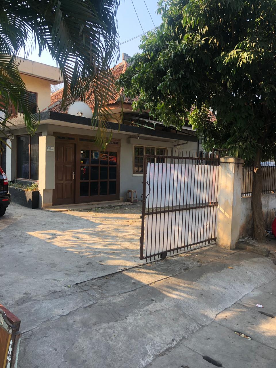 Dijual rumah dan kost harga mendekati Njop, Palmeriam, Matraman
