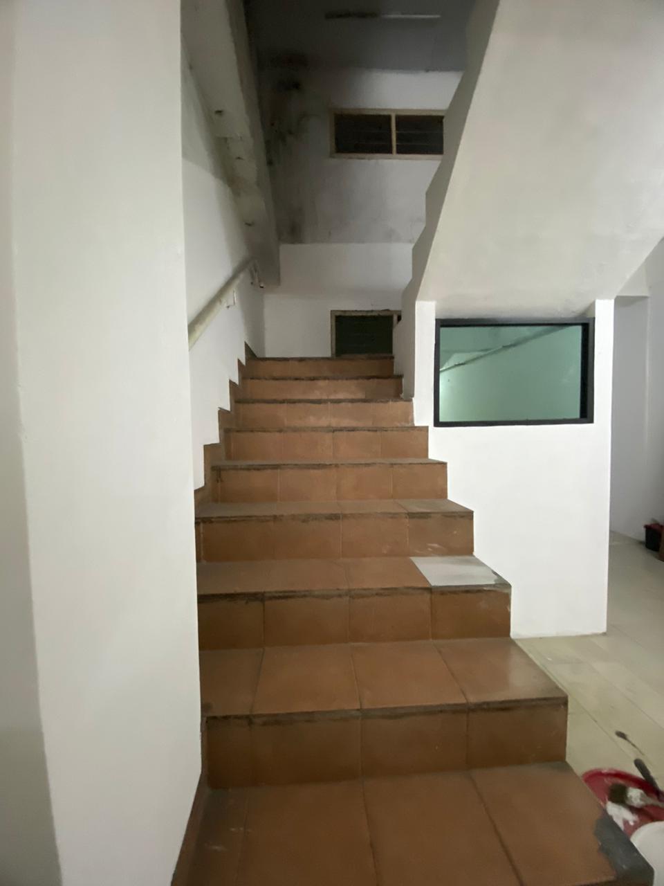 Disewakan ruko 3.5 lantai luas di Letjen Suprapto, Kemayoran