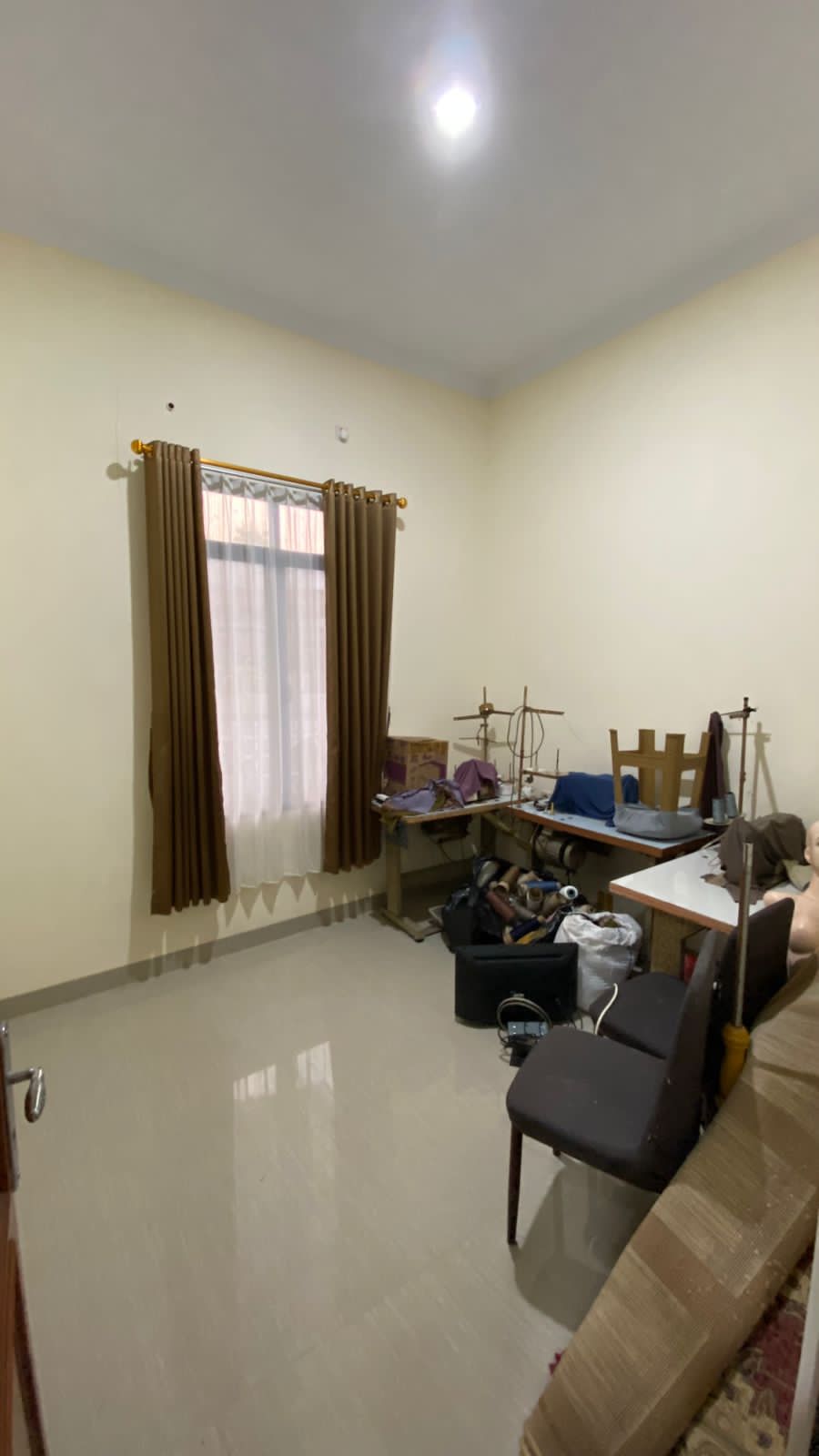 Dijual murah rumah di Japos, Paninggilan Kel, Ciledug, Tangerang