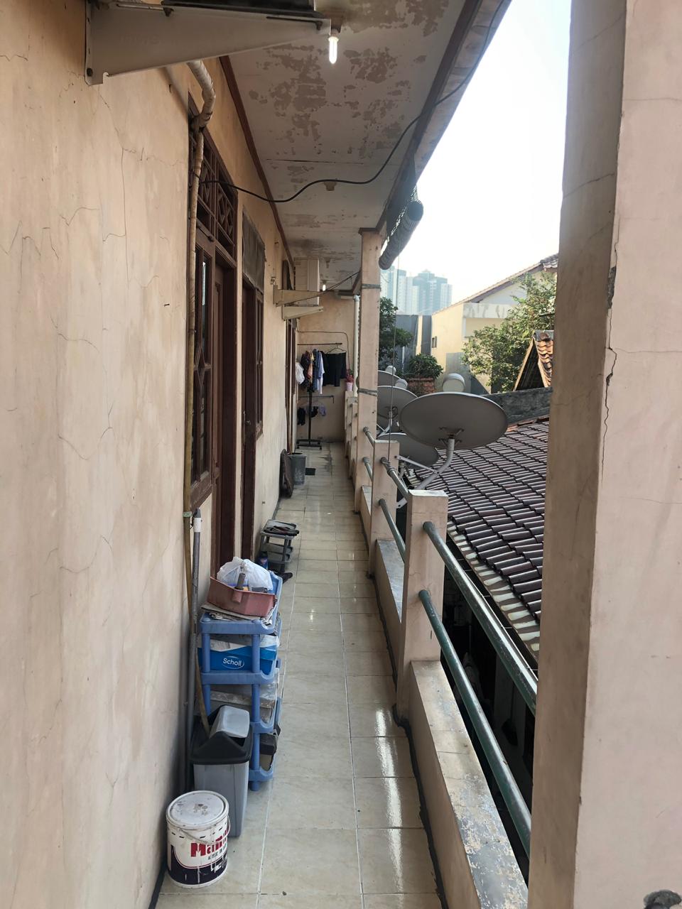 Dijual rumah dan kost harga mendekati Njop, Palmeriam, Matraman