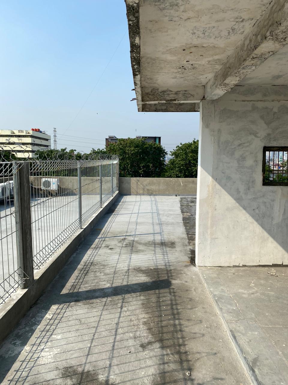 Disewakan ruko 3.5 lantai luas di Letjen Suprapto Cempaka Putih