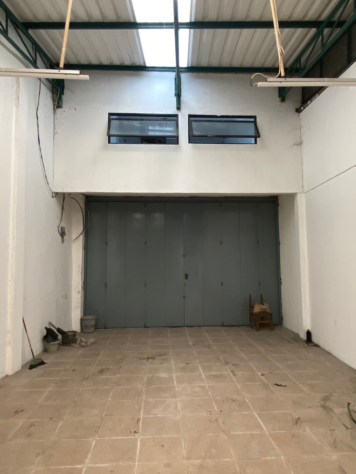 Disewakan ruko 3.5 lantai luas di Letjen Suprapto Cempaka Putih