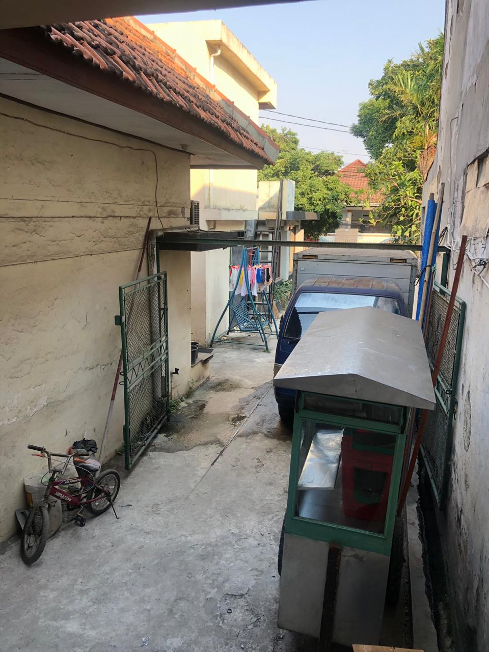 Dijual rumah dan kost harga mendekati Njop, Palmeriam, Matraman