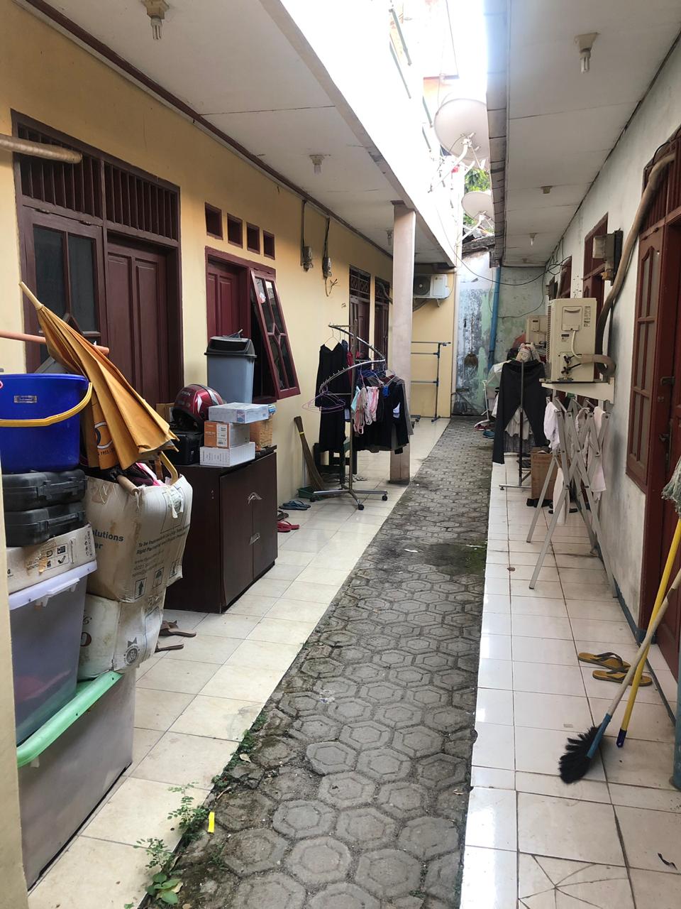 Dijual rumah dan kost harga mendekati Njop, Palmeriam, Matraman